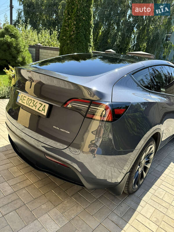 Позашляховик / Кросовер Tesla Model Y 2022 в Дніпрі