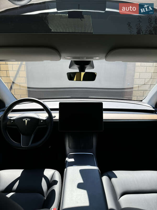 Позашляховик / Кросовер Tesla Model Y 2022 в Дніпрі