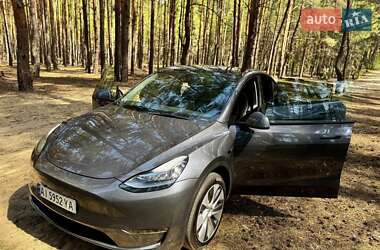 Внедорожник / Кроссовер Tesla Model Y 2023 в Киеве