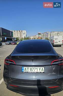 Внедорожник / Кроссовер Tesla Model Y 2021 в 