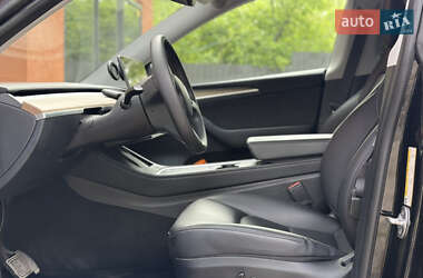 Внедорожник / Кроссовер Tesla Model Y 2023 в 