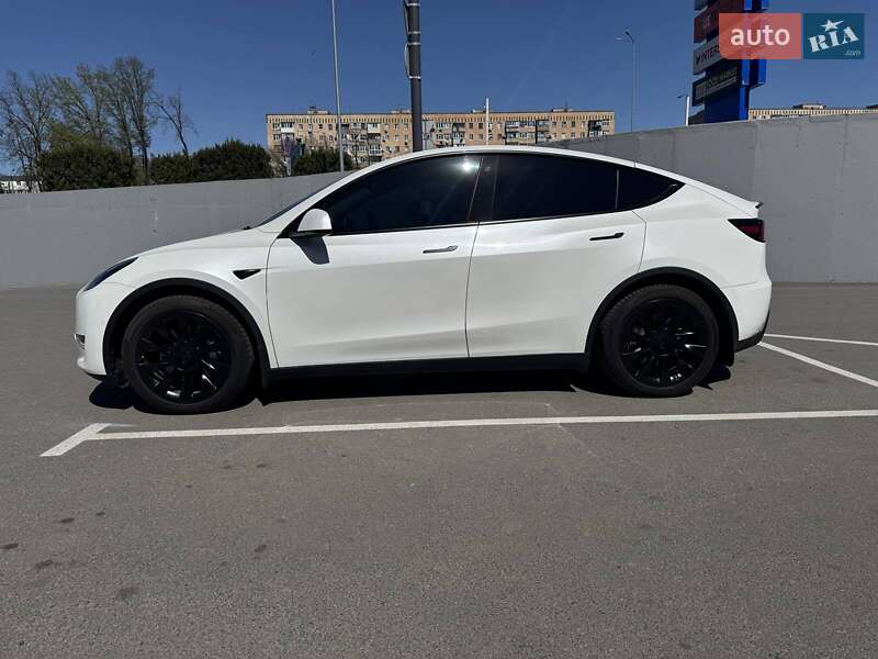 Внедорожник / Кроссовер Tesla Model Y 2021 в Полтаве
