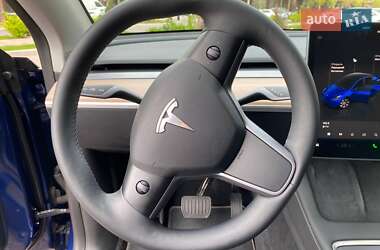 Позашляховик / Кросовер Tesla Model Y 2022 в 
