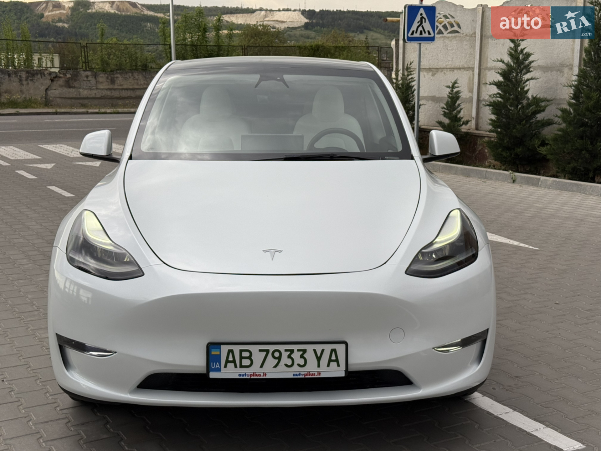 2023 Tesla Model Y - мініатюра 9