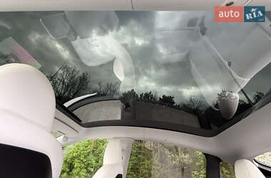 Внедорожник / Кроссовер Tesla Model Y 2023 в 