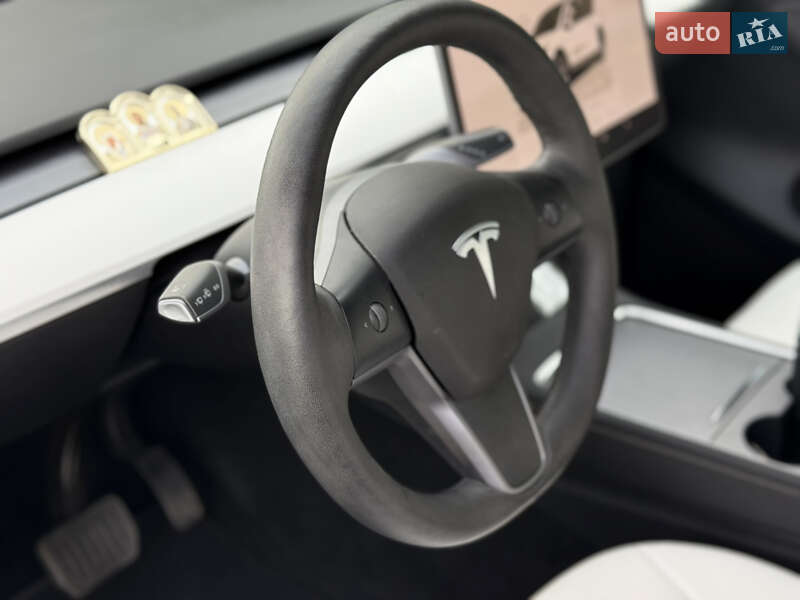 Внедорожник / Кроссовер Tesla Model Y 2023 в Виннице