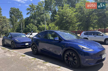 Внедорожник / Кроссовер Tesla Model Y 2022 в 