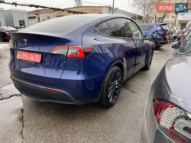 Внедорожник / Кроссовер Tesla Model Y 2022 в Киеве