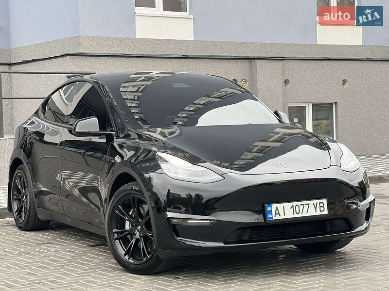 Внедорожник / Кроссовер Tesla Model Y 2021 в 