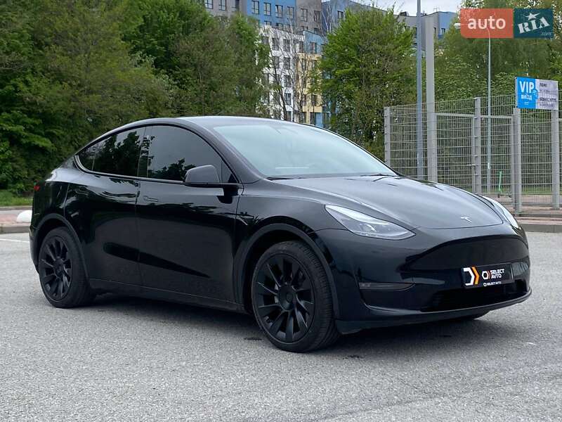 Внедорожник / Кроссовер Tesla Model Y 2023 в Львове