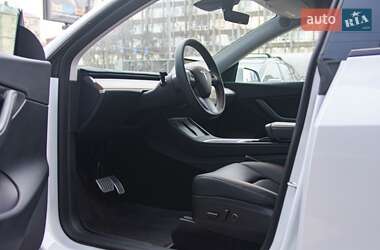 Позашляховик / Кросовер Tesla Model Y 2022 в 