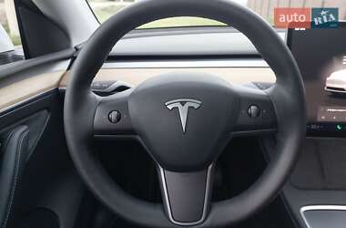 Позашляховик / Кросовер Tesla Model Y 2023 в 