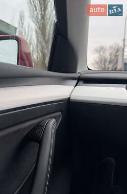 Внедорожник / Кроссовер Tesla Model Y 2023 в 