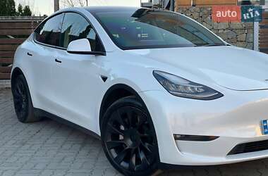 Внедорожник / Кроссовер Tesla Model Y 2021 в 