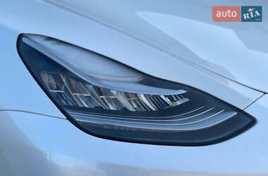 Внедорожник / Кроссовер Tesla Model Y 2021 в 