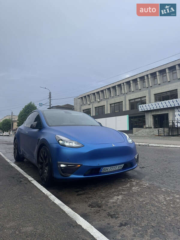 Внедорожник / Кроссовер Tesla Model Y 2021 в Белой Церкви