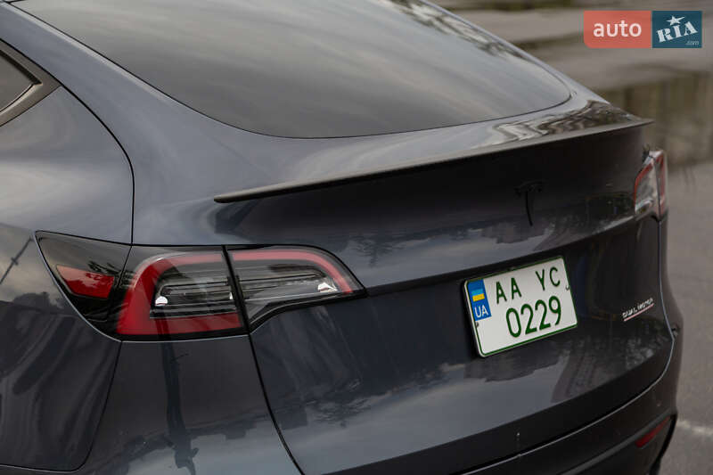 Внедорожник / Кроссовер Tesla Model Y 2022 в Киеве