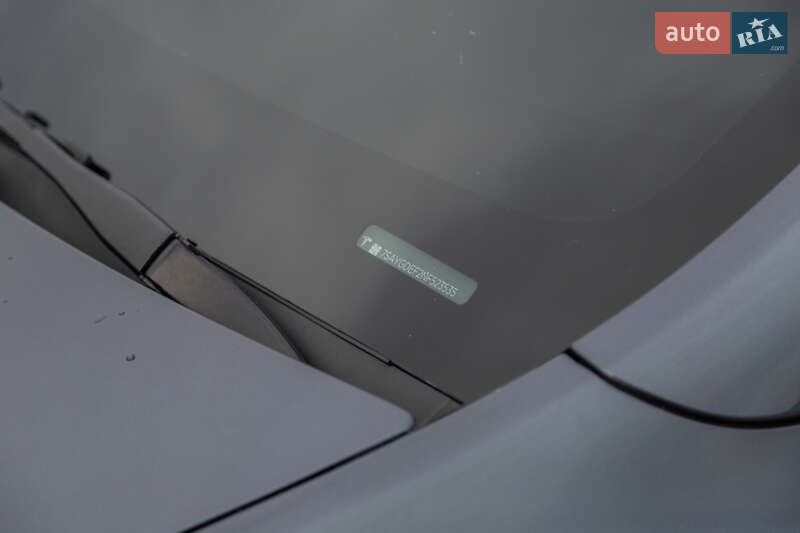 Внедорожник / Кроссовер Tesla Model Y 2022 в Киеве