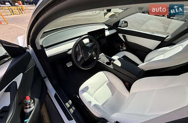 Внедорожник / Кроссовер Tesla Model Y 2022 в 