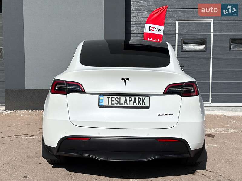 Позашляховик / Кросовер Tesla Model Y 2021 в Києві