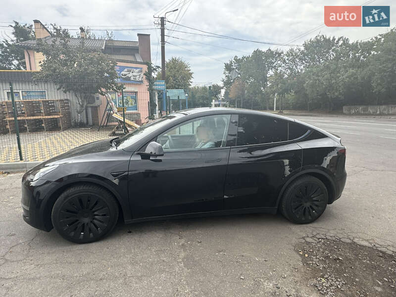 Tesla Model Y 2022