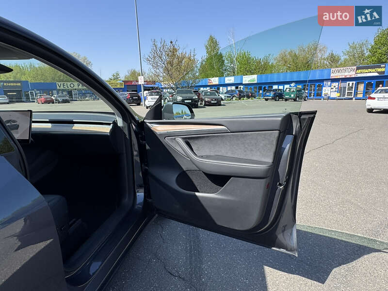 Внедорожник / Кроссовер Tesla Model Y 2023 в Киеве фото 40 Внедорожник / Кроссовер Tesla Model Y 2023 в Киеве