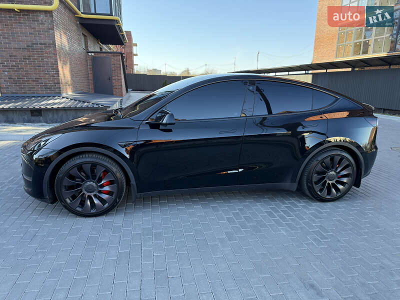 Внедорожник / Кроссовер Tesla Model Y 2021 в Полтаве