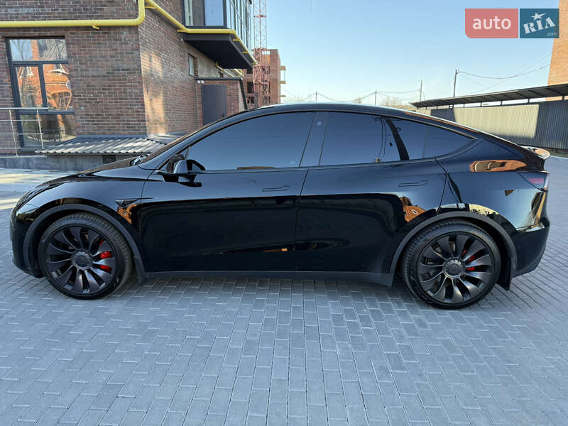 Внедорожник / Кроссовер Tesla Model Y 2021 в Полтаве
