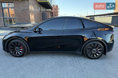 Внедорожник / Кроссовер Tesla Model Y 2021 в 