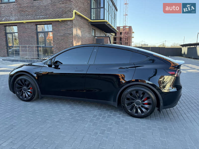 Внедорожник / Кроссовер Tesla Model Y 2021 в Полтаве