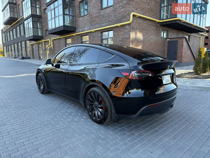 Внедорожник / Кроссовер Tesla Model Y 2021 в Полтаве