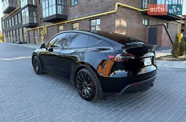 Внедорожник / Кроссовер Tesla Model Y 2021 в 