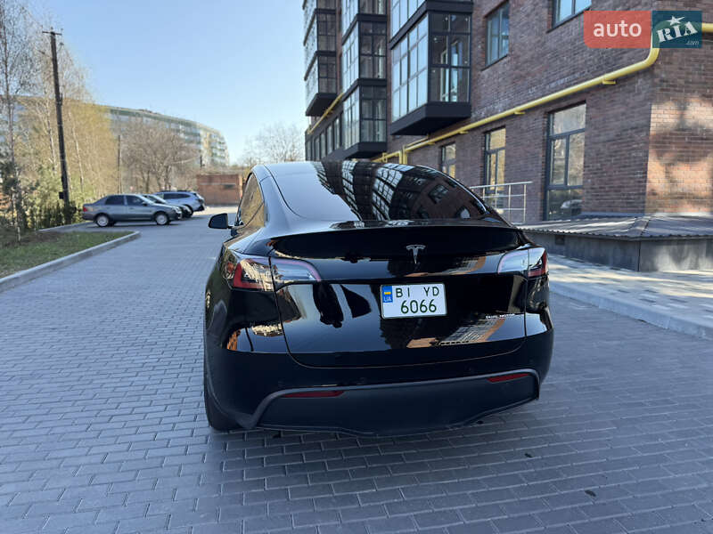 Внедорожник / Кроссовер Tesla Model Y 2021 в Полтаве