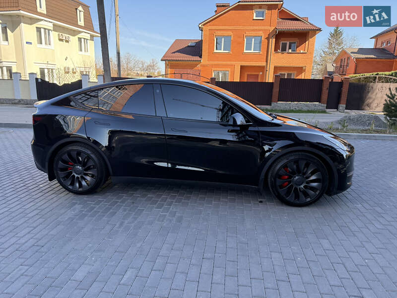 Внедорожник / Кроссовер Tesla Model Y 2021 в Полтаве