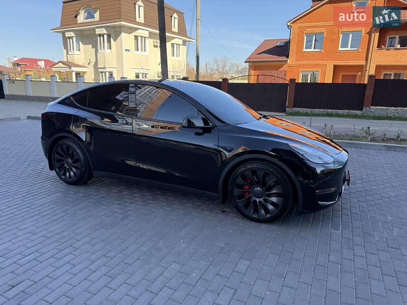Внедорожник / Кроссовер Tesla Model Y 2021 в Полтаве