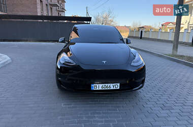 Внедорожник / Кроссовер Tesla Model Y 2021 в 