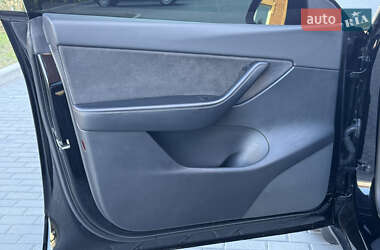 Внедорожник / Кроссовер Tesla Model Y 2021 в 