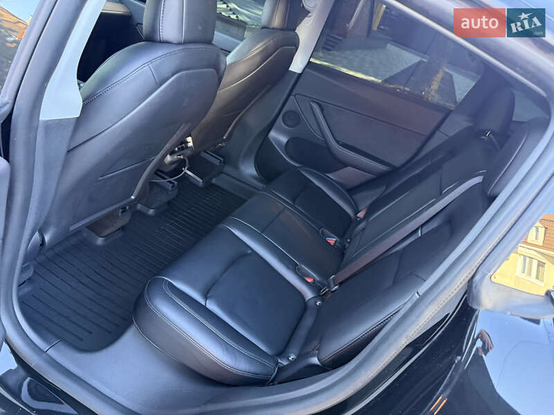 Внедорожник / Кроссовер Tesla Model Y 2021 в Полтаве
