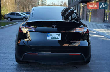 Внедорожник / Кроссовер Tesla Model Y 2021 в 
