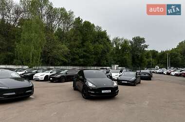 Внедорожник / Кроссовер Tesla Model Y 2021 в Киеве