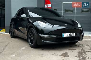 Позашляховик / Кросовер Tesla Model Y 2021 в 