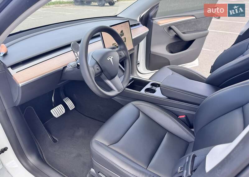 Позашляховик / Кросовер Tesla Model Y 2022 в Києві