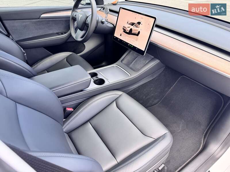 Позашляховик / Кросовер Tesla Model Y 2022 в Києві