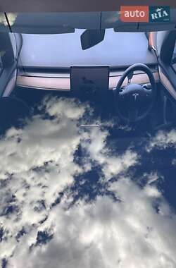 Позашляховик / Кросовер Tesla Model Y 2022 в 