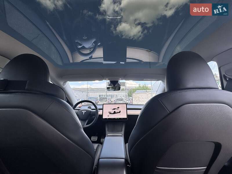 Позашляховик / Кросовер Tesla Model Y 2022 в Києві