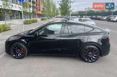 Позашляховик / Кросовер Tesla Model Y 2023 в 