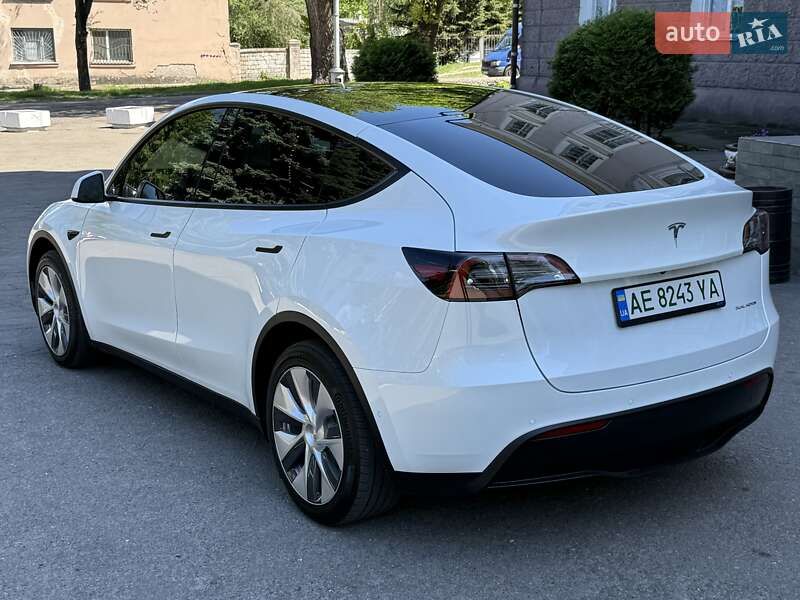 Позашляховик / Кросовер Tesla Model Y 2021 в Кам'янському