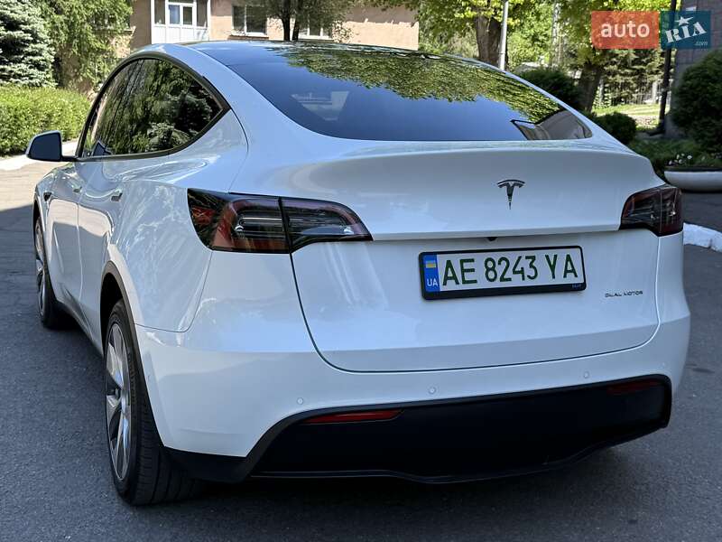 Позашляховик / Кросовер Tesla Model Y 2021 в Кам'янському