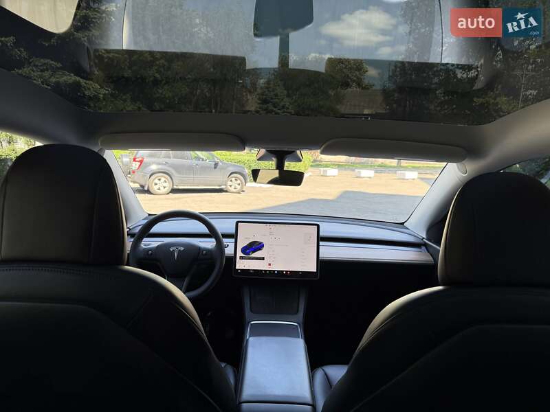 Позашляховик / Кросовер Tesla Model Y 2021 в Кам'янському