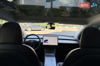 Внедорожник / Кроссовер Tesla Model Y 2021 в 